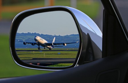 service offered pick up from airport Linate and central station